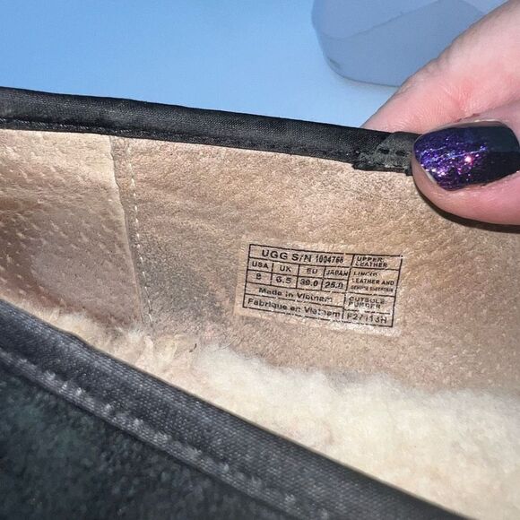 Ugg Alloway Crystal Bow Ballet Flats - Picture 9 of 13